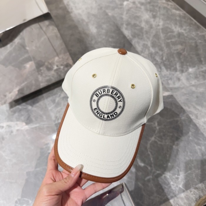 一目惚れ♪ バーバリー 激安通販 Burberryの2025ss野球帽