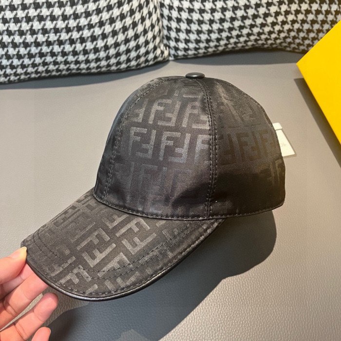 超奇跡の入荷☆ フェンディ 激安通販 のクラシックなオリジナル野球帽