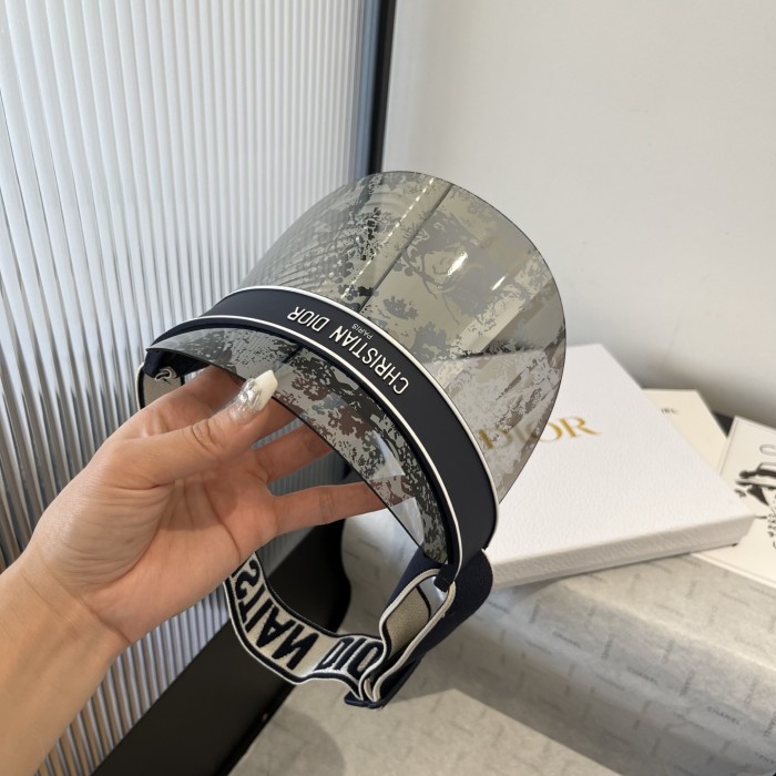 使い勝手良し ディオール n級品 PCレンズサンバイザー