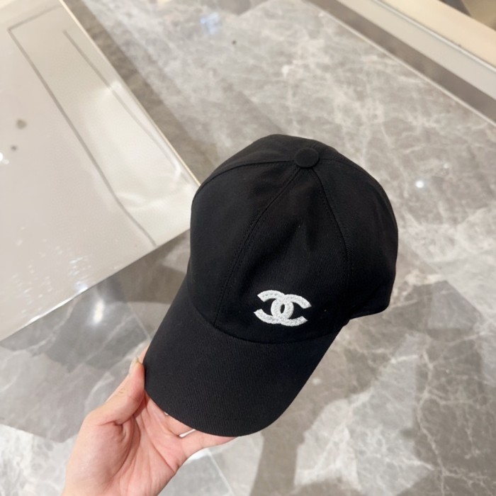 【話題商品！】シャネル コピーおすすめ Chanelの2025新型シンプル風シリーズ野球帽