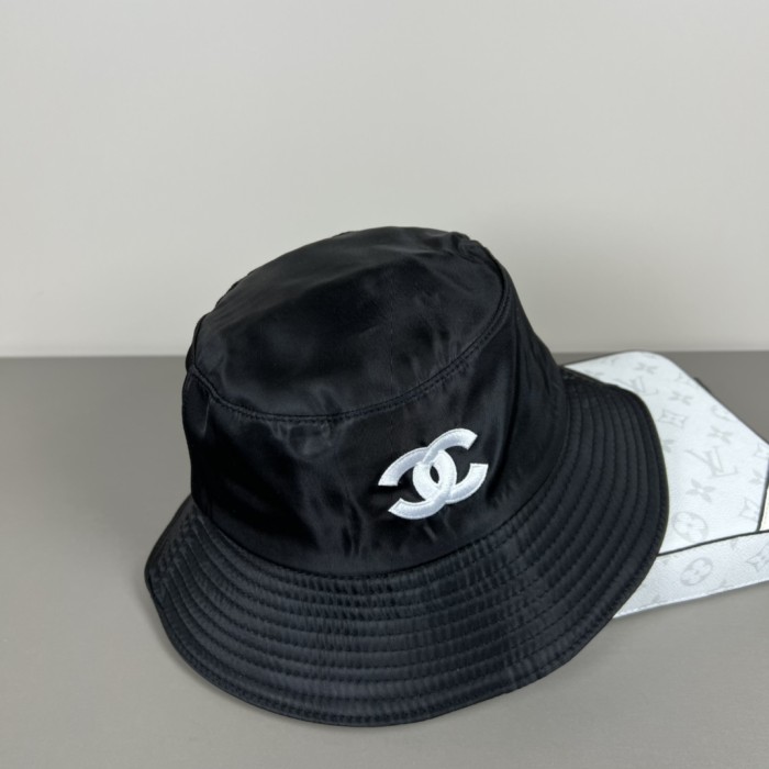 超奇跡の入荷☆ シャネル コピーおすすめ 新製品の香りはクラシックでシンプル