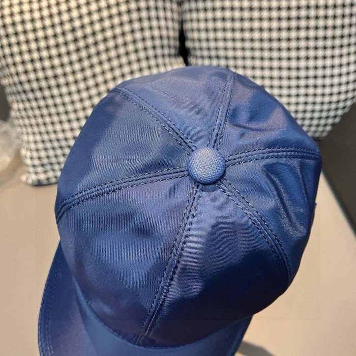 追跡付 プラダ n級品 PRADAのクラシックなオリジナル野球帽