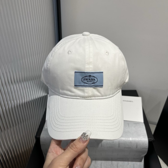 超奇跡の入荷☆ プラダ 激安偽物 PRADA ハンチングキャップ