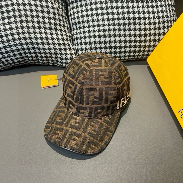日本未入荷 フェンディ スーパーコピー の新オリジナル野球帽