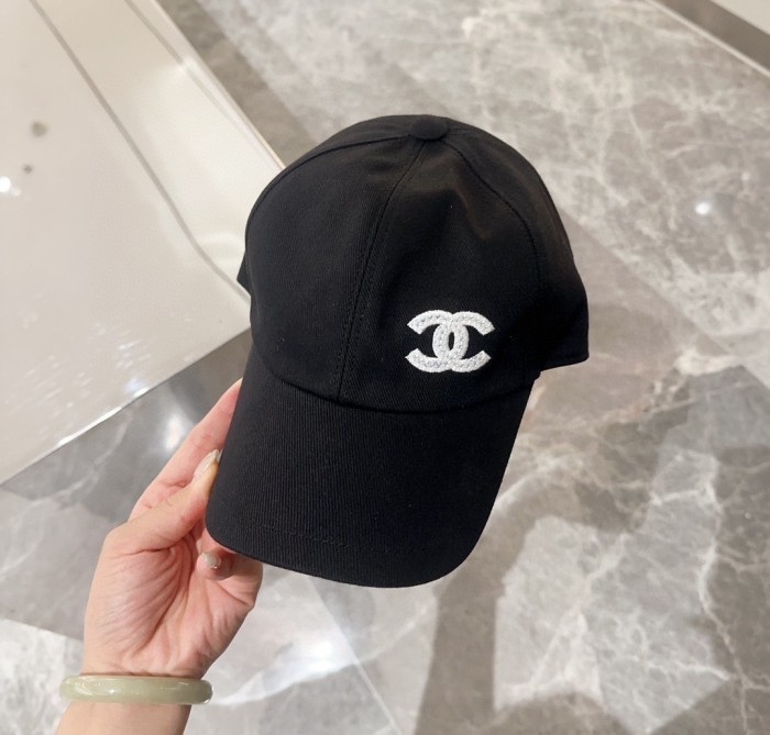 【話題商品！】シャネル コピーおすすめ Chanelの2025新型シンプル風シリーズ野球帽