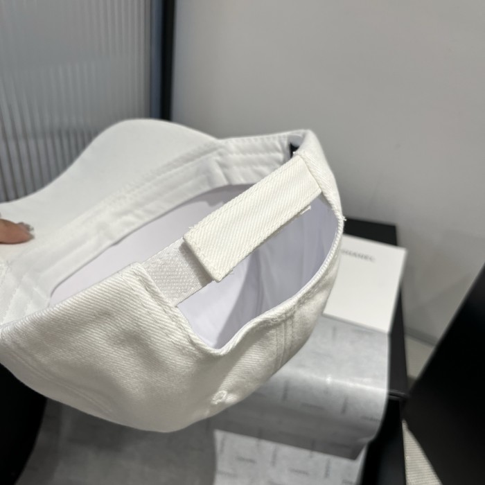 超話題! バレンシアガ 偽物通販  春の新しい個性的な野球帽