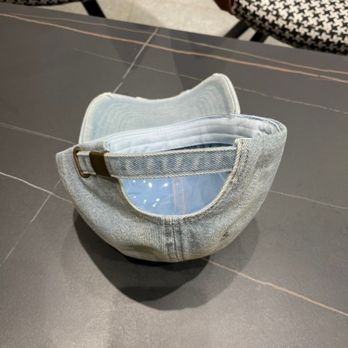 稀少 プラダ 偽物通販  PRADAのカウボーイキャップ