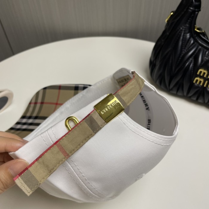 新作 バーバリー 激安偽物 Burberryの2025ss野球帽