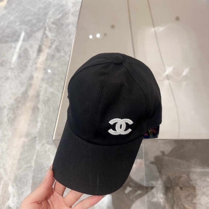 【話題商品！】シャネル コピーおすすめ Chanelの2025新型シンプル風シリーズ野球帽