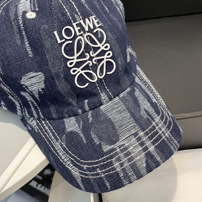 一目惚れ♪ ロエベ n級品 水洗いして古いデニムの野球帽