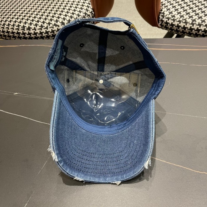 【話題商品！】プラダ スーパーコピー PRADAのカウボーイキャップ