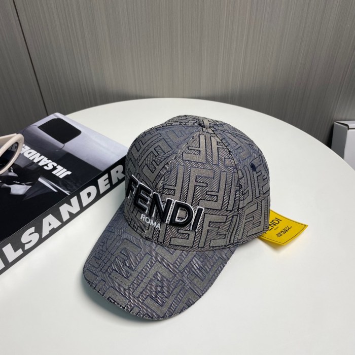 日本未入荷 フェンディ n級品 の老花シリーズ野球帽