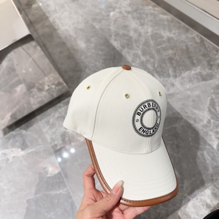 一目惚れ♪ バーバリー 激安通販 Burberryの2025ss野球帽