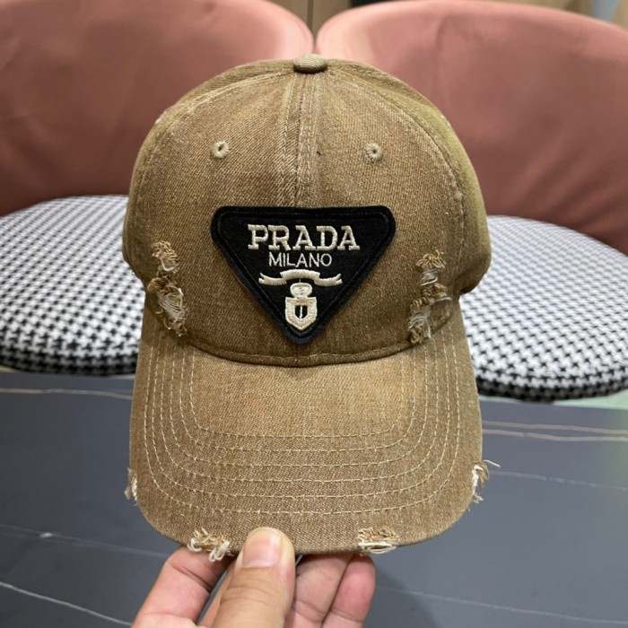 日本未入荷 プラダ コピー PRADAのカウボーイキャップ
