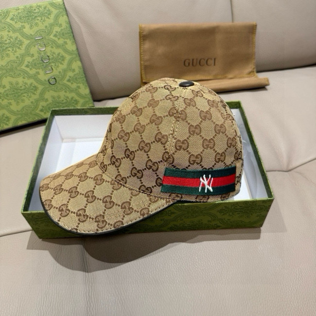 高品質  NY 偽物通販  NY&Gucci（グッチ）の最新コラボモデルオリジナル野球帽