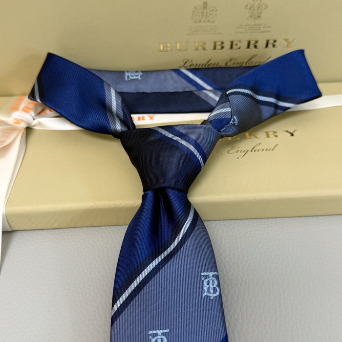 超奇跡の入荷☆ バーバリー 激安偽物 メンズネクタイ