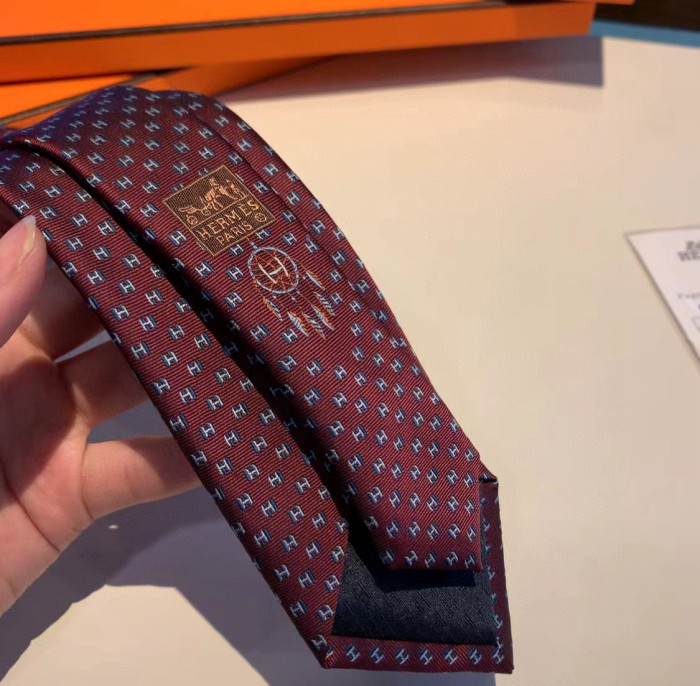 日本未入荷 エルメス コピー メンズネクタイ