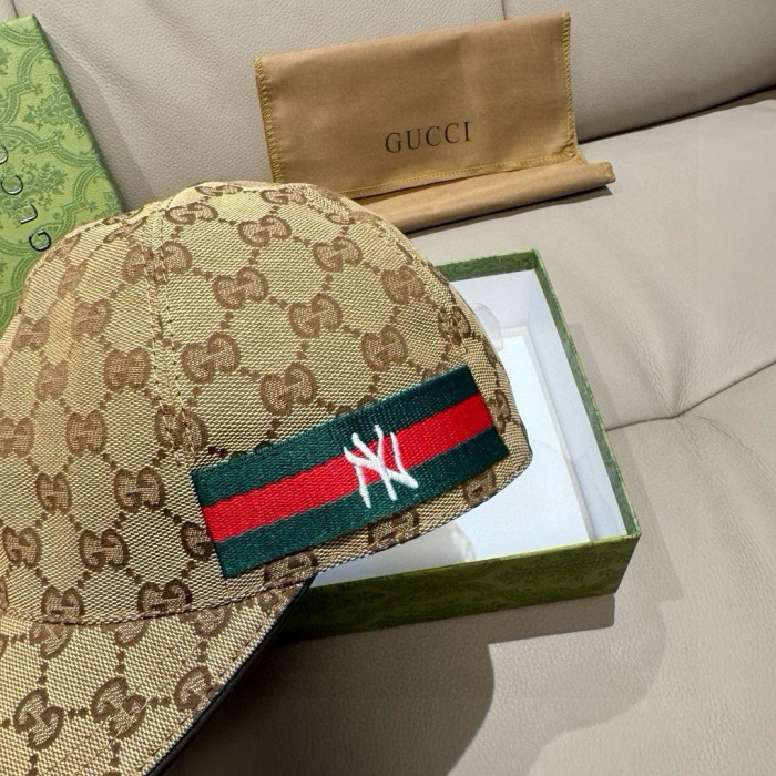 高品質  NY 偽物通販  NY&Gucci（グッチ）の最新コラボモデルオリジナル野球帽