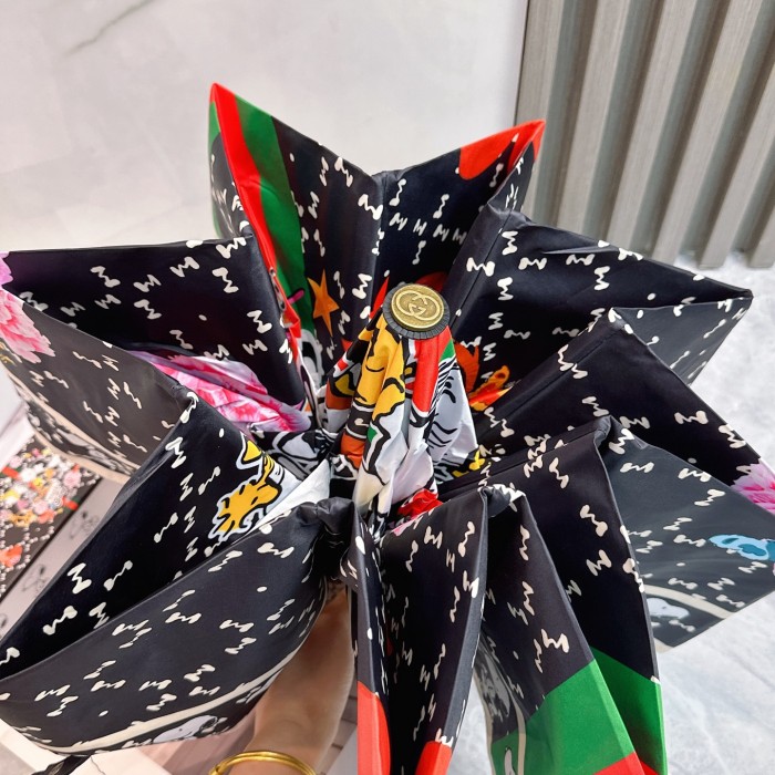 【話題商品！】グッチ n級品 Gucci 三つ折り日焼け止め傘