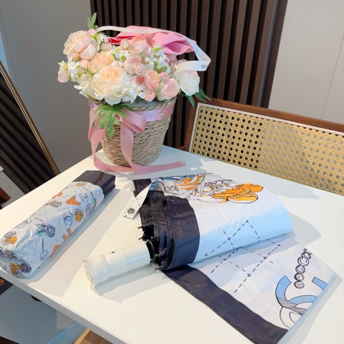 一目惚れ♪ シャネル n級品 Chanel 折りたたみ晴雨傘