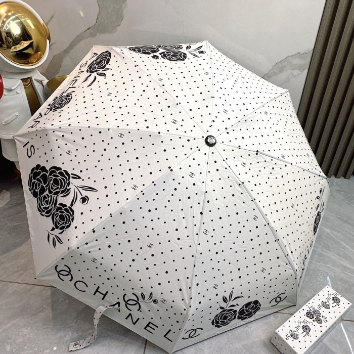 使い勝手良し シャネル コピー Chanel バラの花の柄の三つ折り自動折りたたみ晴雨傘