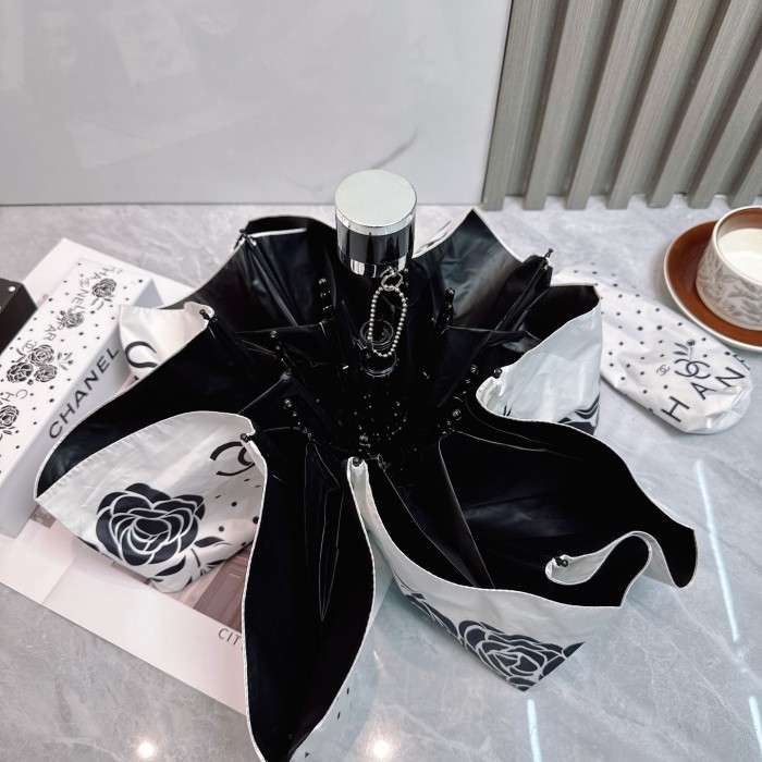 使い勝手良し シャネル コピー Chanel バラの花の柄の三つ折り自動折りたたみ晴雨傘