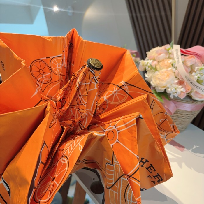 一目惚れ♪ エルメス 偽物通販  Hermes の折り畳み式晴雨傘