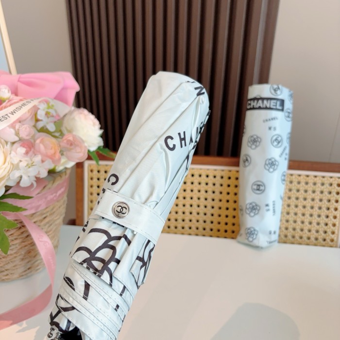 超話題! シャネル 激安偽物 Chanel 三つ折り自動折りたたみ式晴雨傘