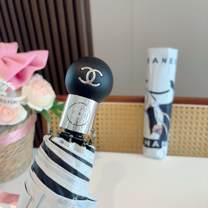 新作 シャネル 偽物通販  Chanel 三つ折り自動折りたたみ式晴雨傘