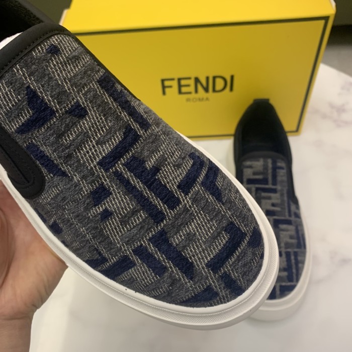 【限定】 フェンディ  スーパーコピー メンズ スニーカー