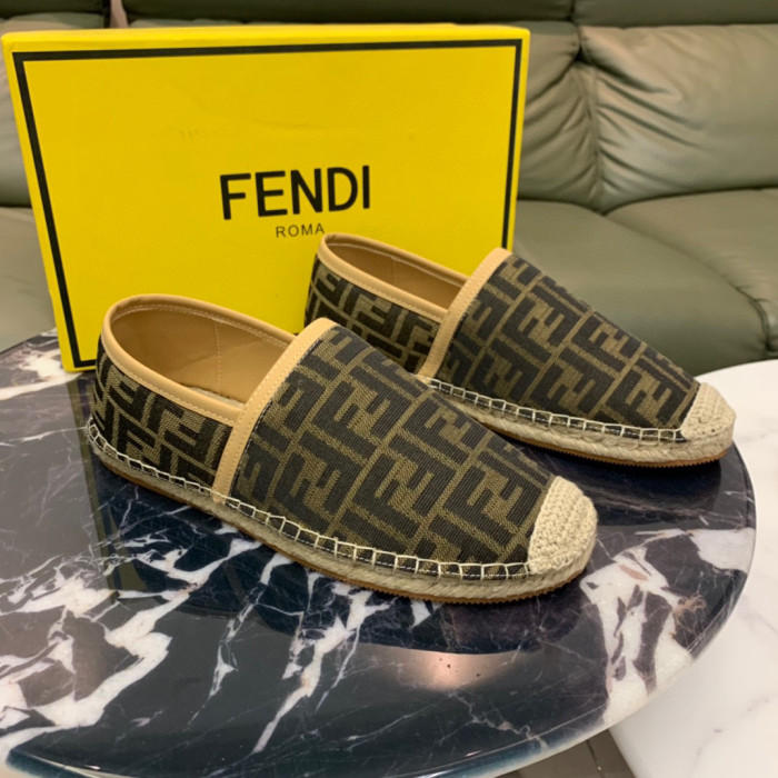 入手困難 フェンディ n級品 メンズのモデルの足踏み楽福レジャー漁師靴