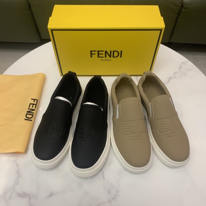 一目惚れ♪  フェンディ n級品 メンズ スニーカー