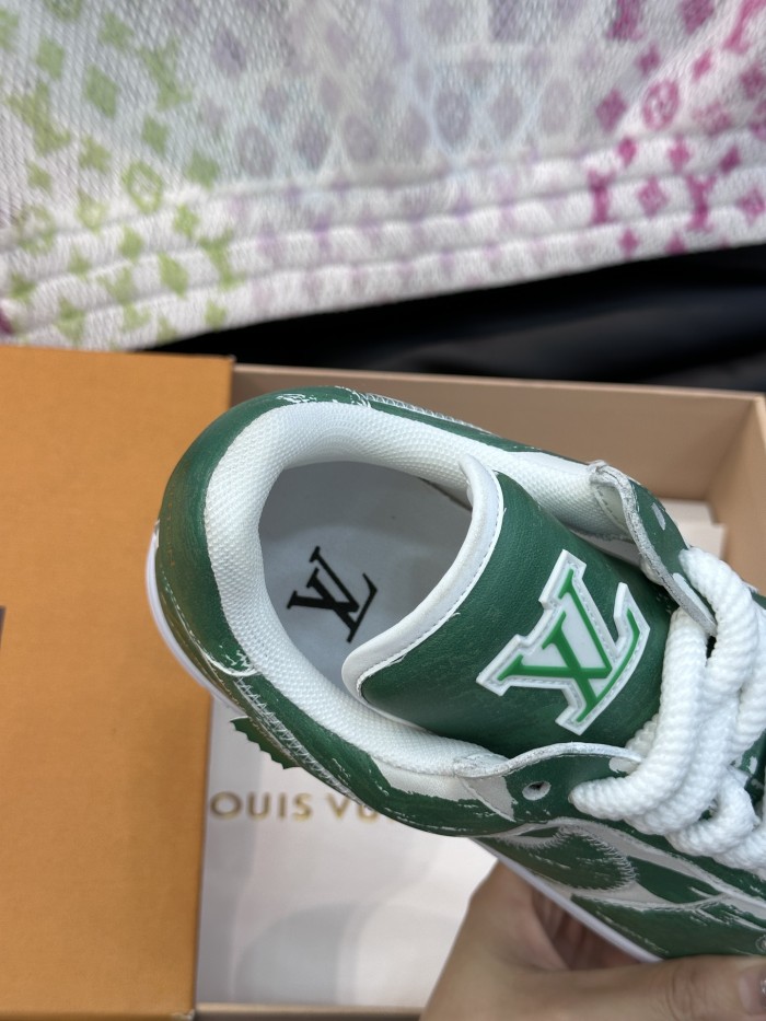 超奇跡の入荷☆ ルイヴィトン 偽物通販  L.v x off-white x Nikeの3者が名フラッシュドリル版カジュアルスニーカー