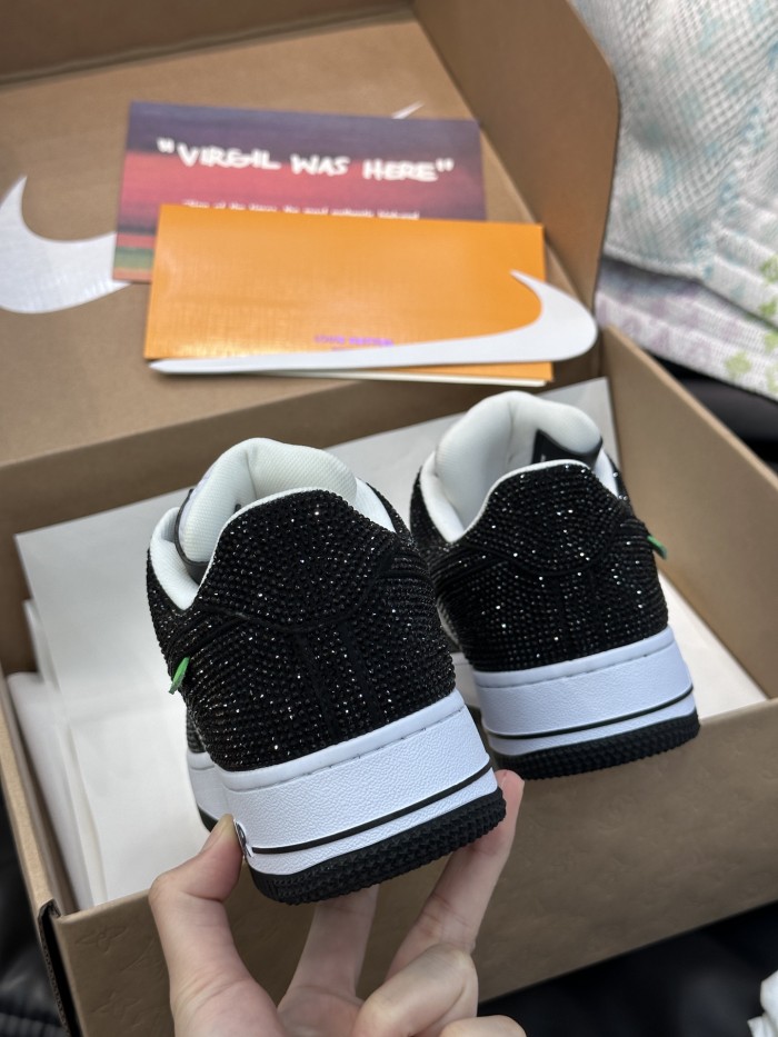 稀少 ルイヴィトン 激安通販 L.v x off-white x Nikeの3者が名ローカットカジュアルスニーカー