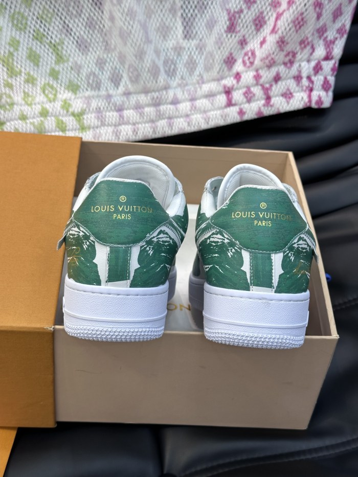 超奇跡の入荷☆ ルイヴィトン 偽物通販  L.v x off-white x Nikeの3者が名フラッシュドリル版カジュアルスニーカー
