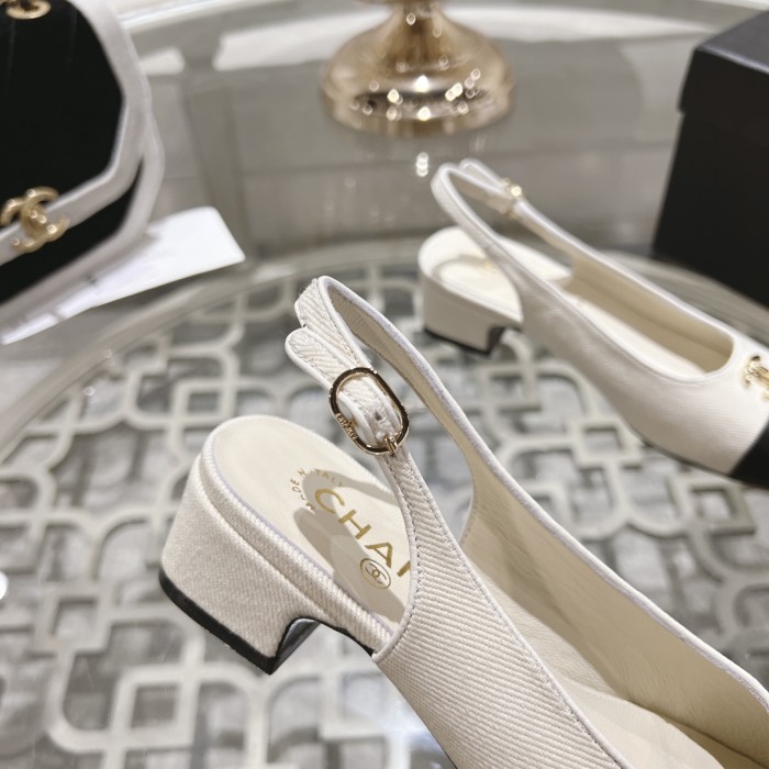 超奇跡の入荷☆ シャネル 偽物通販  丸太ヒール