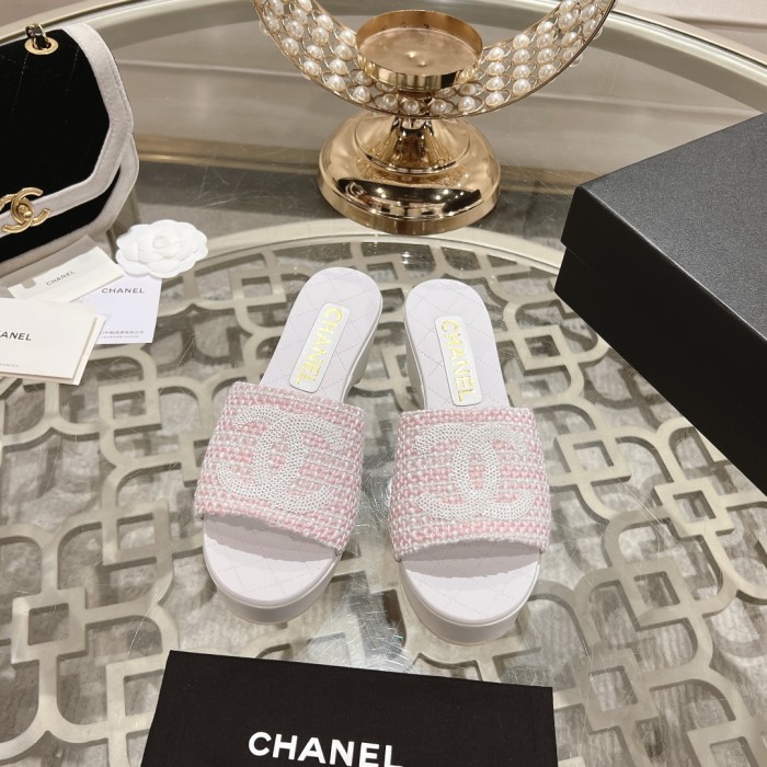 日本未入荷 シャネル n級品 定番坂と厚底スリッパ