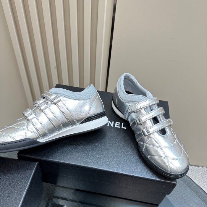 超奇跡の入荷☆ シャネル コピーおすすめ レディース お父さんの靴