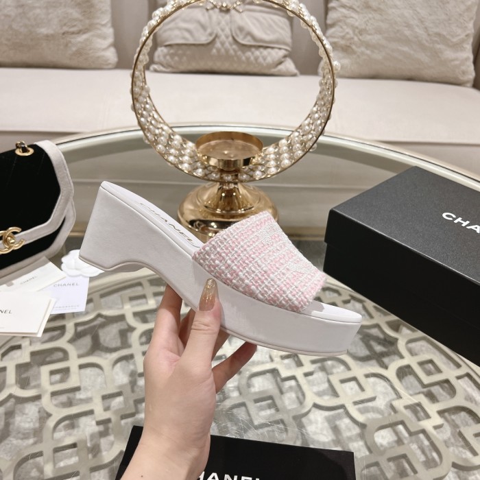 日本未入荷 シャネル n級品 定番坂と厚底スリッパ