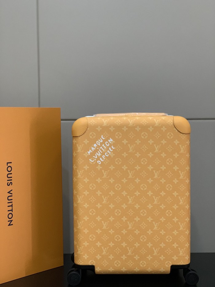 超奇跡の入荷☆ ルイヴィトン スーパーコピー LOUIS VUITTON 四輪レバーボックス