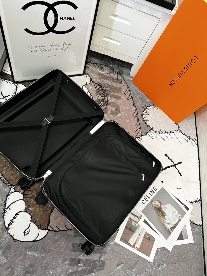 高品質 ルイヴィトン n級品 LOUIS VUITTON 四輪レバーボックス