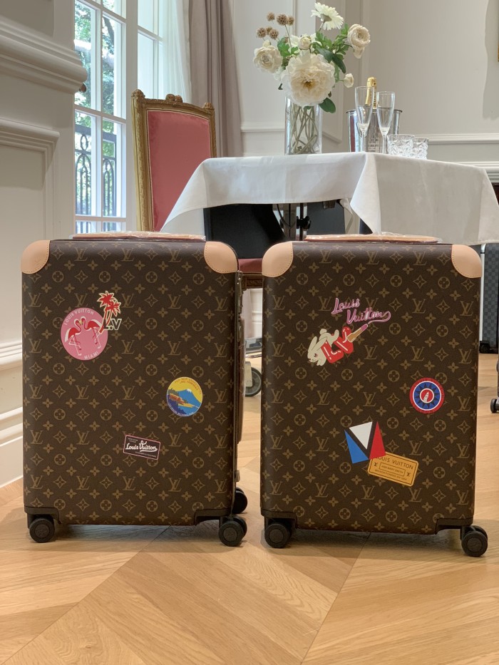 追跡付 ルイヴィトン コピー LOUIS VUITTON 四輪レバーボックス