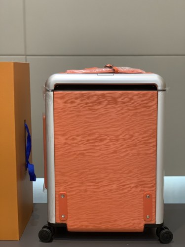 累積売上総額第１位！ルイヴィトン 激安偽物 LOUIS VUITTON 四輪レバーボックス
