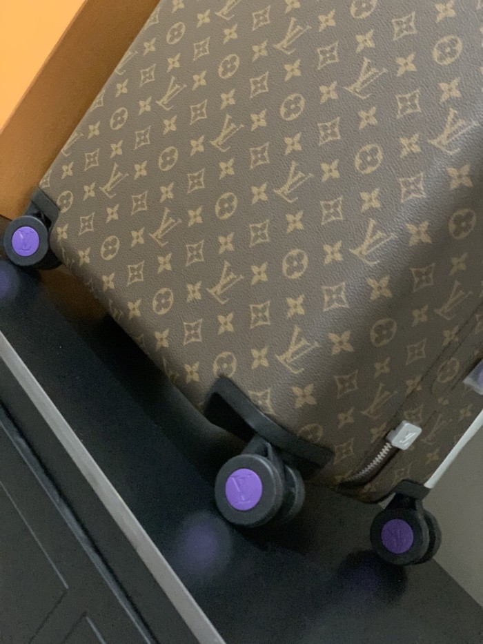 高品質 ルイヴィトン 激安通販 LOUIS VUITTON 四輪レバーボックス