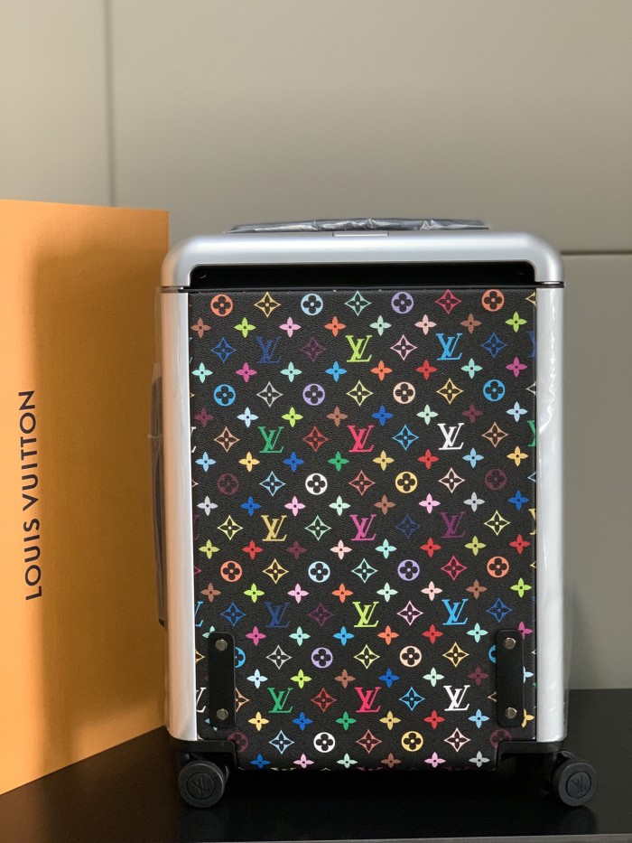 一目惚れ♪ ルイヴィトン 激安偽物 LOUIS VUITTON 四輪レバーボックス