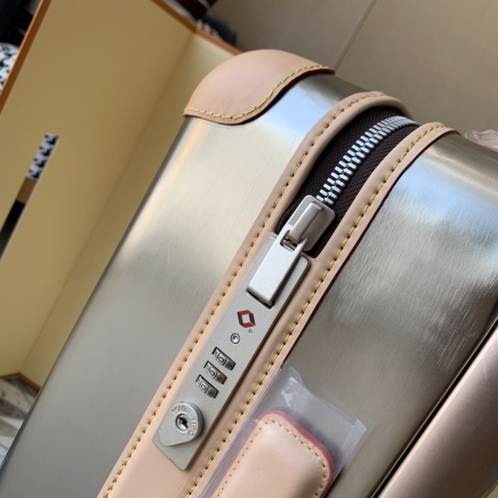 【話題商品！】ルイヴィトン 偽物通販  LOUIS VUITTON 四輪 スーツケース エンクロージャ
