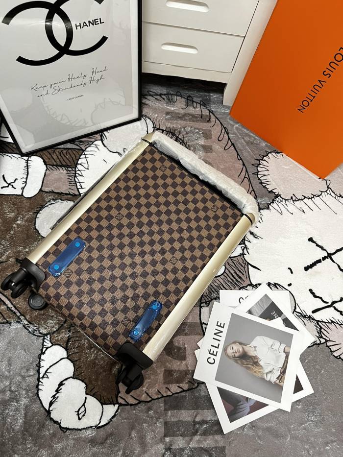 ★超人気 ルイヴィトン 激安偽物 LOUIS VUITTON 四輪レバーボックス