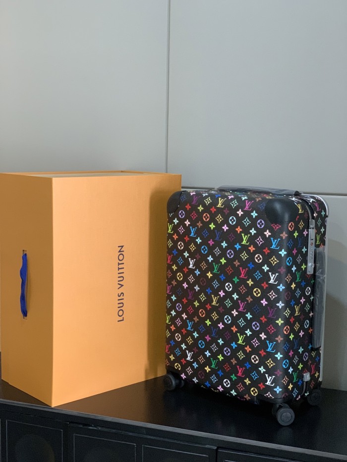 一目惚れ♪ ルイヴィトン 激安偽物 LOUIS VUITTON 四輪レバーボックス