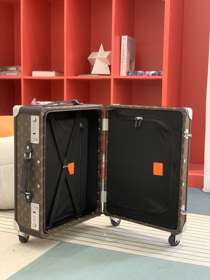 【限定】 ルイヴィトン 偽物通販  LOUIS VUITTON 四輪レバーボックス