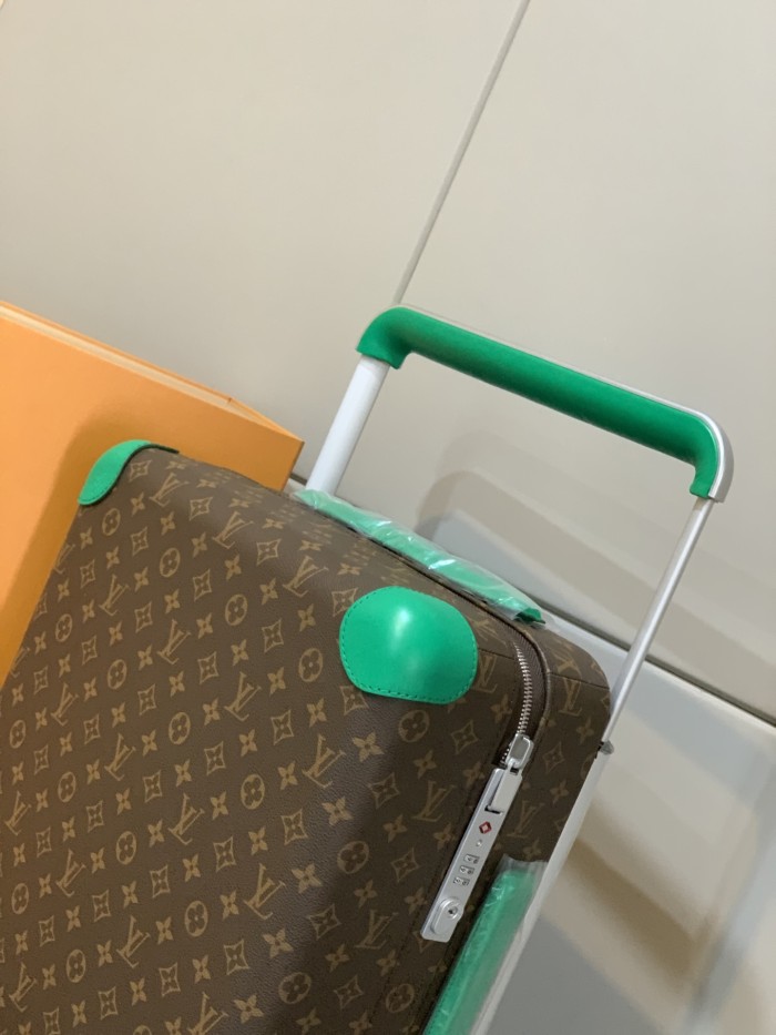 稀少 ルイヴィトン n級品 LOUIS VUITTON 四輪レバーボックス